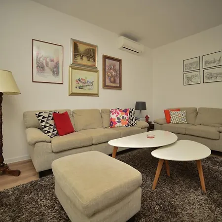 Slatki Dom Apartment *